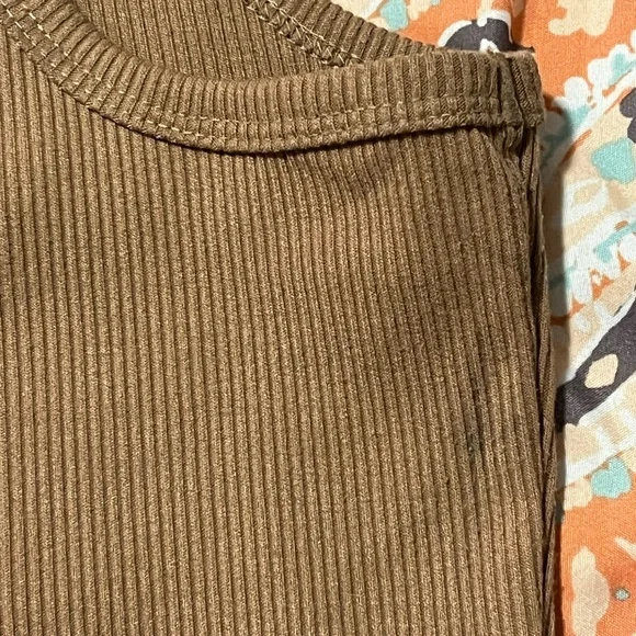 Princess Polly Brown Fitted Crop Tank Top size 4 - Picture 6 of 6